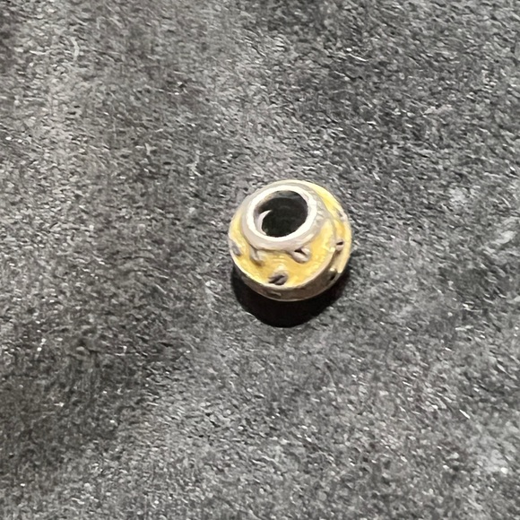 Pandora Authentic Beige Enamel Vines Charm. Retired. EUC - Picture 3 of 7